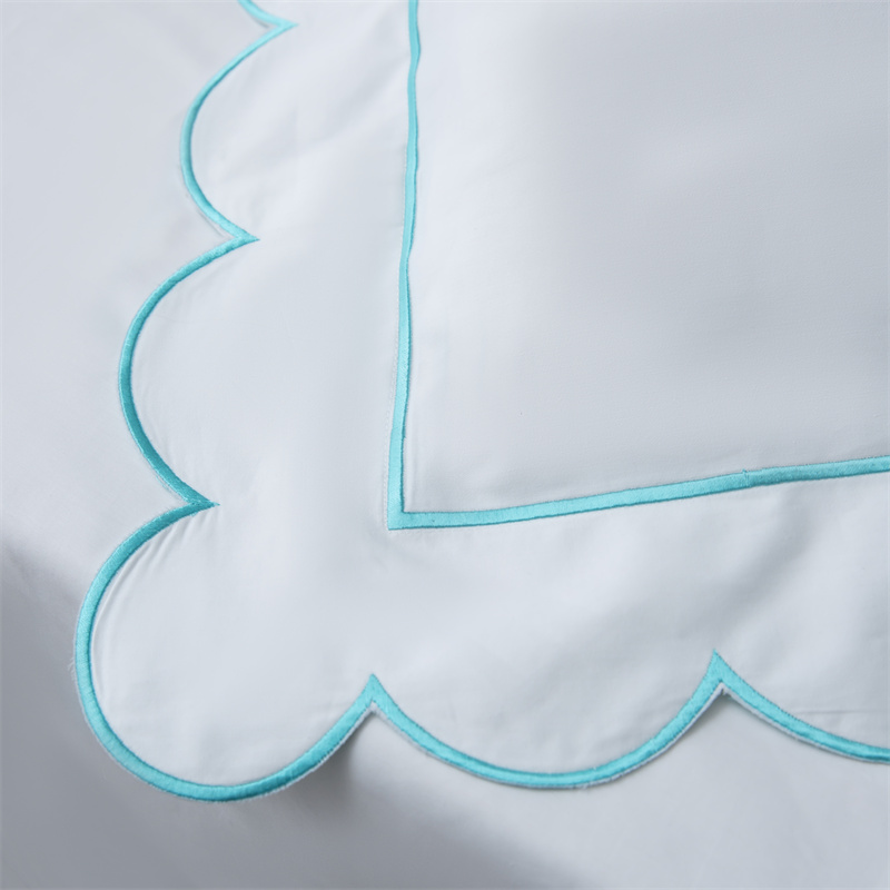 سرویس روتختی ساتین پنبه ای طرح جدید برش گلدوزی 400TC سرویس روتختی ساتین پنبه ای طرح جدید برش گلدوزی 400TC