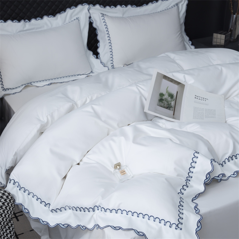 سرویس روتختی ساتین نخی 350TC طرح برش گلدوزی نفیس سرویس روتختی ساتین نخی 350TC طرح برش گلدوزی نفیس