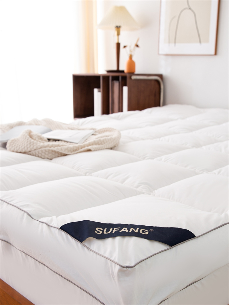 رویه تشک پارچه ای ضد ضایعات Quilt Microfiber Filling 40s را بررسی کنید رویه تشک پارچه ای ضد ضایعات Quilt Microfiber Filling 40s را بررسی کنید