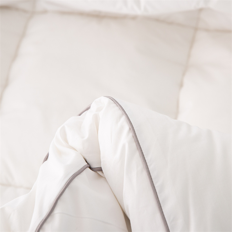 رویه تشک پارچه ای ضد ضایعات Quilt Microfiber Filling 40s را بررسی کنید رویه تشک پارچه ای ضد ضایعات Quilt Microfiber Filling 40s را بررسی کنید