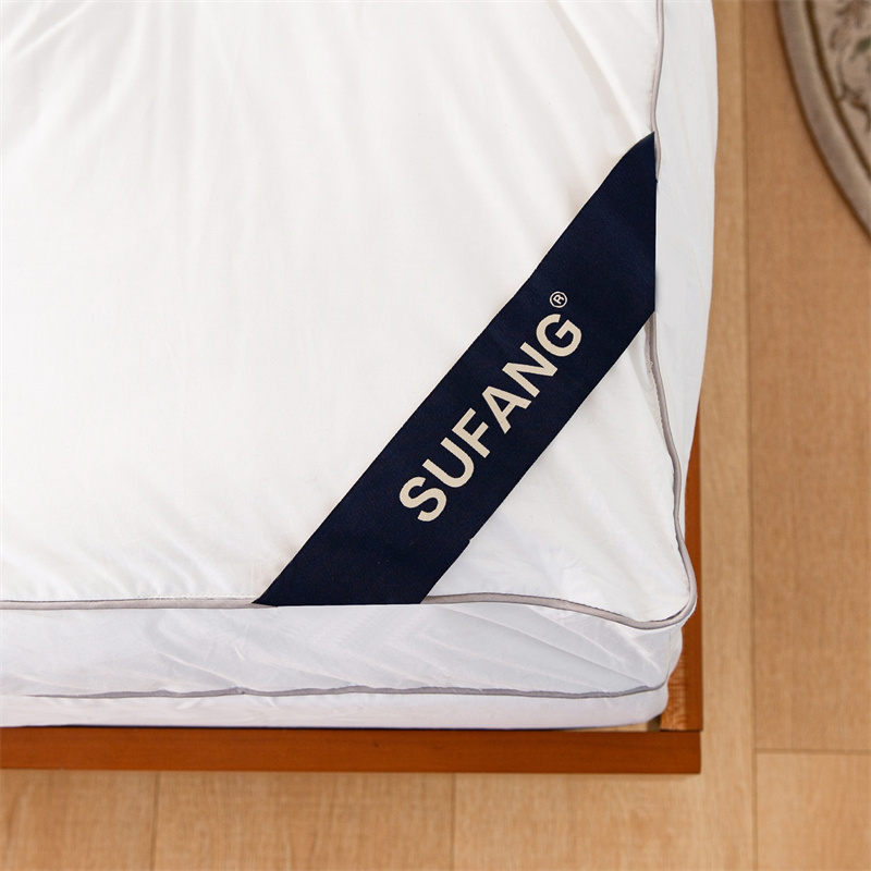 رویه تشک پرکننده میکروفیبر سایز کوئین 5 سانتی متر 7 سانتی متر ارتفاع 10 سانتی متر رویه تشک پرکننده میکروفیبر سایز کوئین 5 سانتی متر 7 سانتی متر ارتفاع 10 سانتی متر